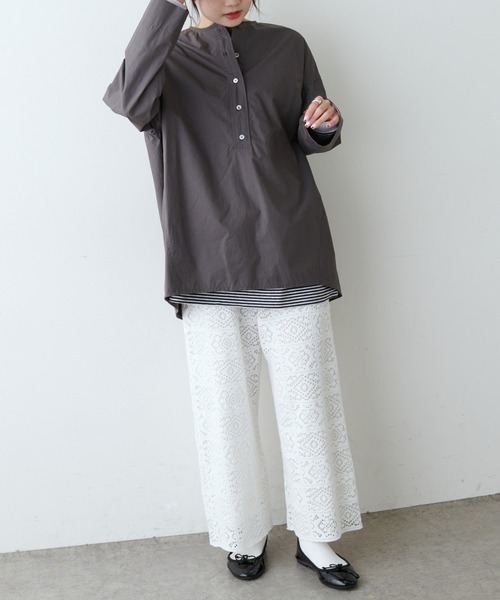 PUAL CE CIN（ピュアルセシン）の「塩縮加工タイプライタープルオーバーブラウス（シャツ/ブラウス・レディース・ホワイト/グレイッシュベージュ/チャコール/チャコールグレー・FREE）」の6枚目の写真