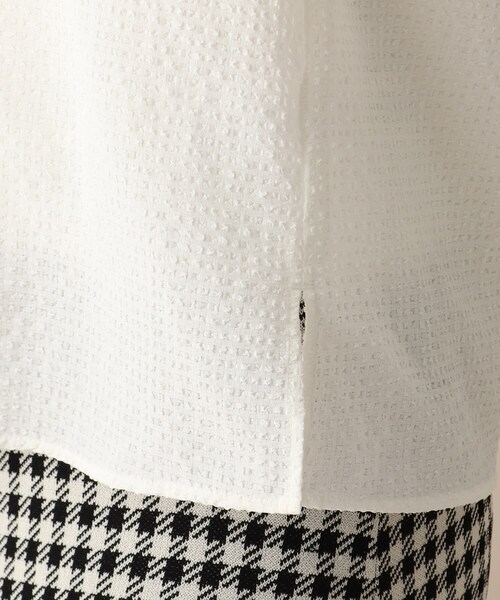 OPAQUE.CLIP（オペークドットクリップ）の「◆サッカーボリューム袖ブラウス（シャツ/ブラウス・レディース・ブラック/ホワイト系・38）」の9枚目の写真