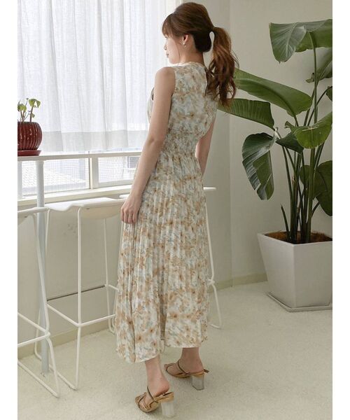 dazzlin（ダズリン）の「キーネックフラワーワンピース（ワンピース・レディース・オレンジ/ブルー/グリーン・FREE）」の8枚目の写真