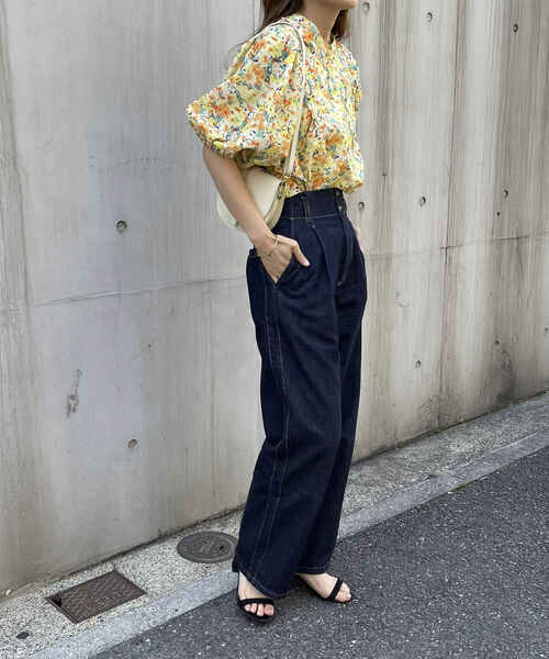 fredy emue（フレディエミュ）の「［新色追加］ギャザースリーブブラウス（シャツ/ブラウス・レディース・ブラック/オフホワイト/ピンク/イエロー系その他3/ブルー・38）」の7枚目の写真