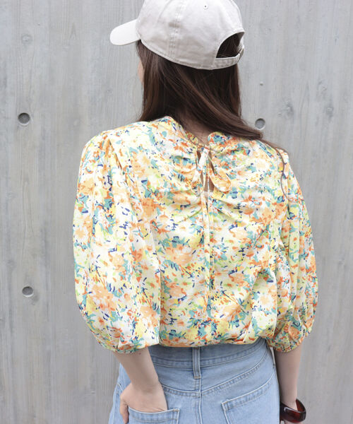 fredy emue（フレディエミュ）の「［新色追加］ギャザースリーブブラウス（シャツ/ブラウス・レディース・ブラック/オフホワイト/ピンク/イエロー系その他3/ブルー・38）」の12枚目の写真