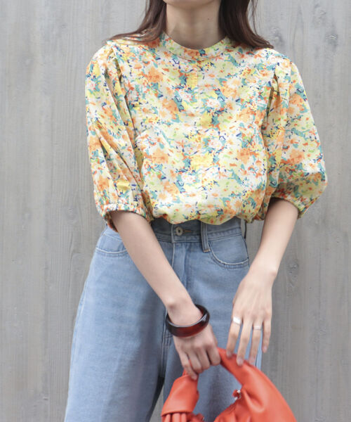 fredy emue（フレディエミュ）の「［新色追加］ギャザースリーブブラウス（シャツ/ブラウス・レディース・ブラック/オフホワイト/ピンク/イエロー系その他3/ブルー・38）」の13枚目の写真