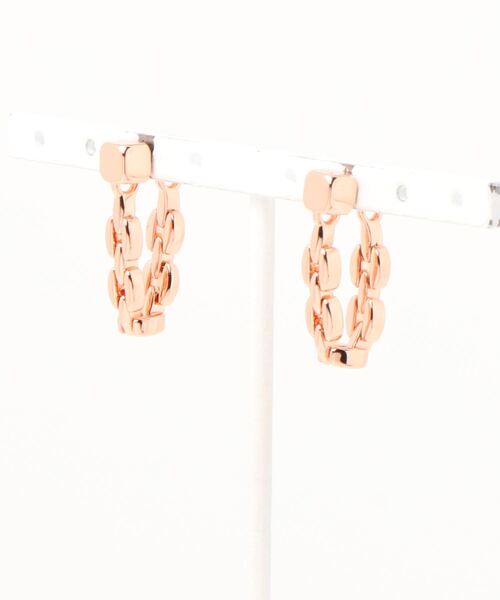CHARLES & KEITH(チャールズ & キース)の「キューブ チェーンリンクドロップピアス / Cube Chain-Link Drop Earrings(ピアス(両耳用)・レディース・ゴールド/ゴールド系その他/マルチ・FREE)」の12枚目の写真