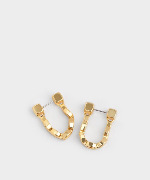 CHARLES & KEITH(チャールズ & キース)の「キューブ チェーンリンクドロップピアス / Cube Chain-Link Drop Earrings(ピアス(両耳用)・レディース・ゴールド/ゴールド系その他/マルチ・FREE)」の4枚目の写真