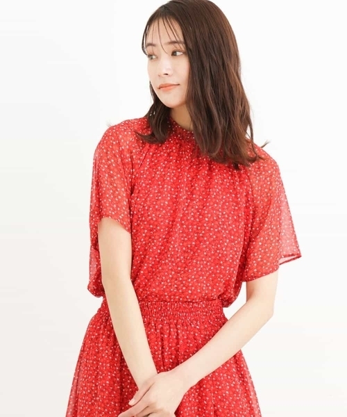 MK MICHEL KLEIN(エムケーミッシェルクラン)の「【洗える】小花柄シフォンブラウス(シャツ/ブラウス)」|レッド