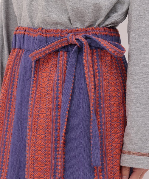チチカカ（チチカカ）の「ジャカードストライプスカート（スカート・レディース・ブラウン/パープル・FREE）」の11枚目の写真