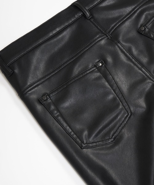 GalaabenD（ガラアーベント）の「フェイクレザー ストレッチ 裾ジップ