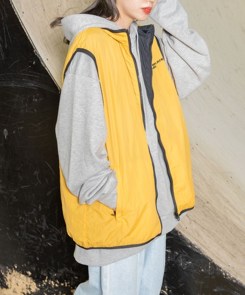 WEGO（ウィゴー）の「WEGO/【2WAY】リバーシブルナイロンベスト（ベスト・レディース・ブルー/ダークグリーン/ホワイト/マスタード/その他2/その他1・FREE）」の4枚目の写真