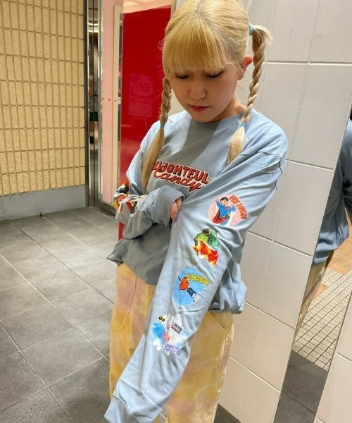 Candy Stripper(キャンディストリッパー)の「DELIGHTFUL CANDYS L/S Tシャツ(Tシャツ/カットソー・レディース・ライトブルー/オフホワイト/ブラック・2)」の18枚目の写真