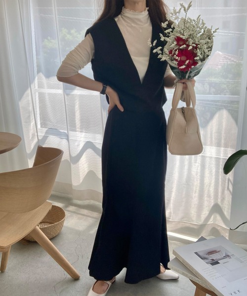 LAUIR（ラウアー）の「コーデュロイビスチェ＋マーメイドスカート　セットアップ（セットアップ・レディース・ブラウン/ベージュ/ブラック・MEDIUM/LARGE/SMALL）」の8枚目の写真