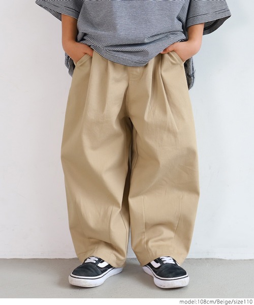 coca(coca)(コカ)の「キッズ ワイドシルエットタックパンツ(その他パンツ・キッズ・ブラック/ベージュ・100/110/120/130)」の5枚目の写真