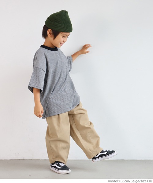 coca(coca)(コカ)の「キッズ ワイドシルエットタックパンツ(その他パンツ・キッズ・ブラック/ベージュ・100/110/120/130)」の4枚目の写真