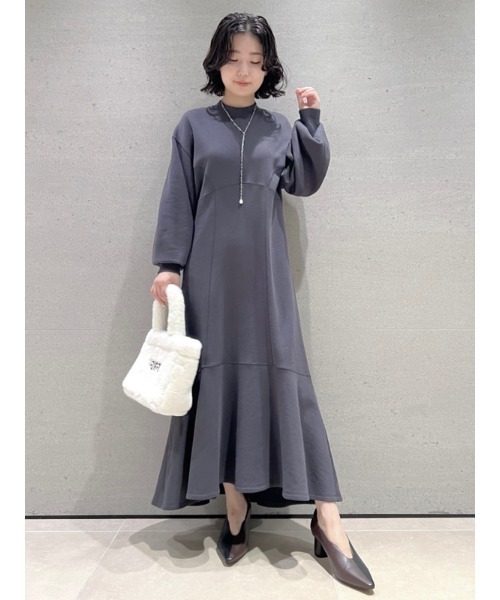 FURFUR（ファーファー）の「マーメイドスウェットワンピース（ワンピース・レディース・ベージュ/グリーン/チャコールグレー・FREE/00）」の5枚目の写真