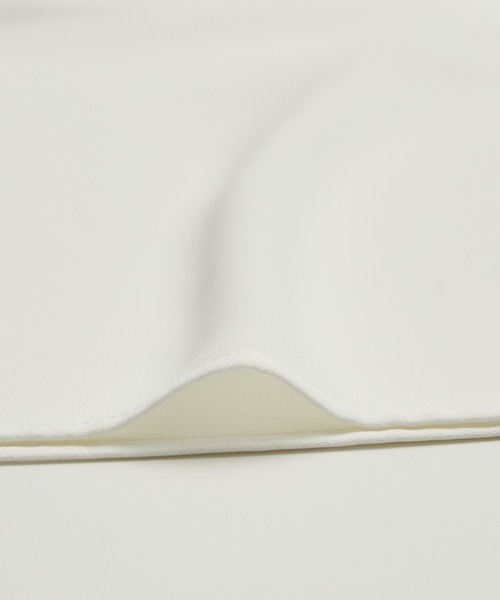 ROPE' PICNIC（ロペピクニック）の「【WEB限定】2WAY/ビジューホックブラウス（シャツ/ブラウス・レディース・チャコールグレー/オフホワイト/ネイビー/ラベンダー/イエロー・38）」の16枚目の写真