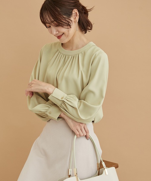 ROPE' PICNIC（ロペピクニック）の「【WEB限定】2WAY/ビジューホックブラウス（シャツ/ブラウス・レディース・チャコールグレー/オフホワイト/ネイビー/ラベンダー/イエロー・38）」の18枚目の写真