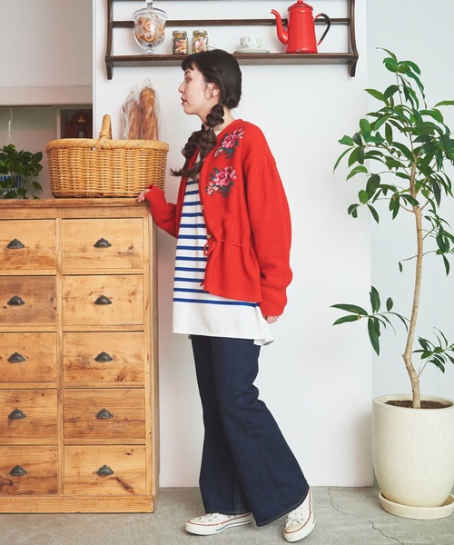 Dot＆Stripes CHILD WOMAN（ドットアンドストライプス　チャイルドウーマン）の「ラムかのこハンド刺繍 クルーネックカーディガン（ニット/セーター・レディース・ブラック/レッド/アイボリー・FREE）」の10枚目の写真