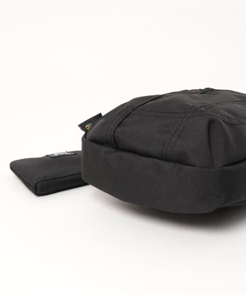 Lee（リー）の「Lee/リー CORDURA タテスクエアショルダー ミニポーチ付き（ショルダーバッグ・レディース・グレー/ブラック/ブラウン/オリーブ・FREE）」の6枚目の写真