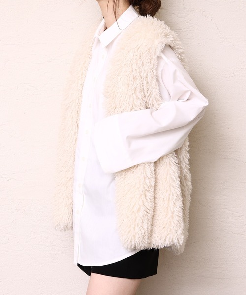 one after another NICE CLAUP(ワンアフターアナザーナイスクラップ)の「マルチWAYロングシャツ(シャツ/ブラウス・レディース・ベージュ/オフホワイト/ブルー/ネイビー系・FREE)」の11枚目の写真