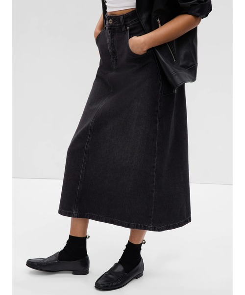 GAP（ギャップ）の「ウォッシュウェル ミディ丈デニムスカート（デニムスカート・レディース・ブラック・0/2/4/6/8/10/00/000）」の8枚目の写真