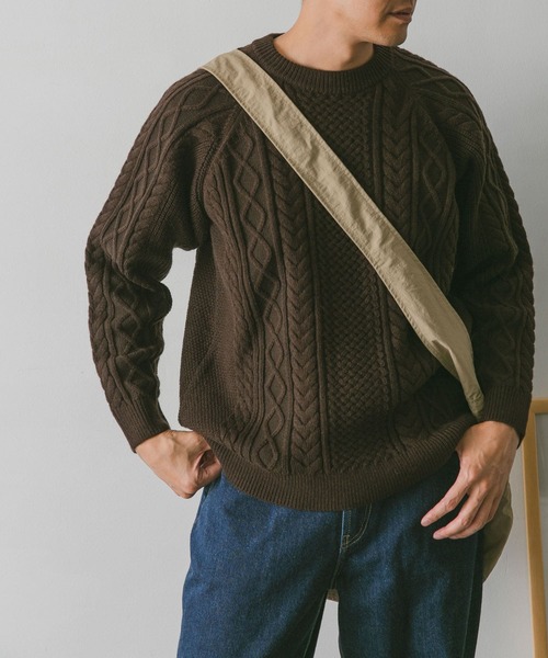 URBAN RESEARCH DOORS(アーバンリサーチドアーズ)の「アラン編みクルーネックニット(ニット/セーター・メンズ・ホワイト系その他/ダークブラウン/レッド/ネイビー・MEDIUM/LARGE)」の15枚目の写真