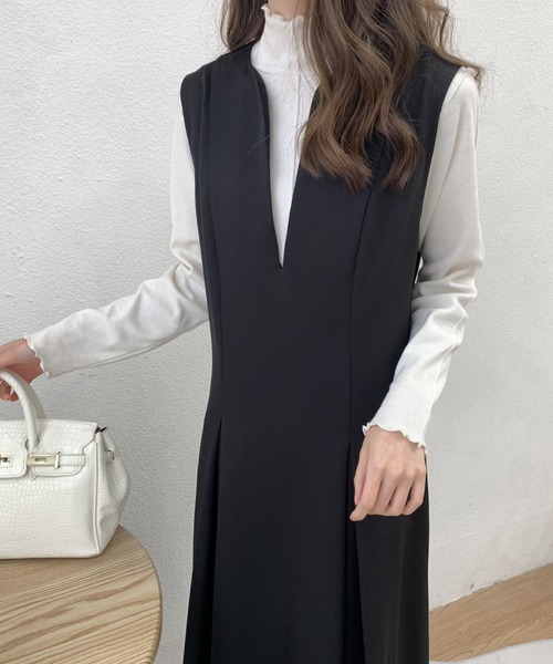 ECLIN（エクラン）の「フロントタックスキッパネックノースリーブフレアワンピース（ワンピース・レディース・ブラック/ダークブラウン/ベージュ・S/M）」の12枚目の写真