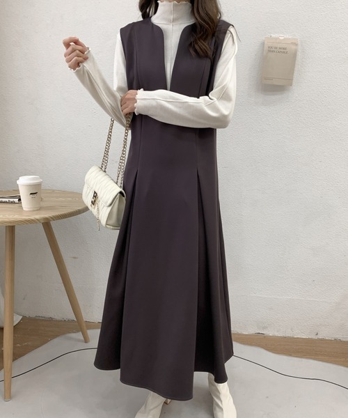 ECLIN（エクラン）の「フロントタックスキッパネックノースリーブフレアワンピース（ワンピース・レディース・ブラック/ダークブラウン/ベージュ・S/M）」の17枚目の写真