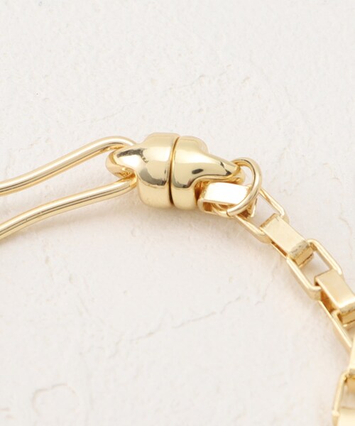 THE SHOP TK (ザ ショップ ティーケー )の「◆【ON/OFF活躍】マグネットコンビチェーンブレスレット(ブレスレット・レディース・ゴールド/シルバー・00)」の5枚目の写真