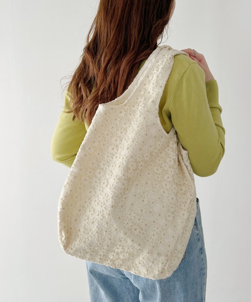 CLEA（クレア）の「ミニフラワー刺繍トートバッグ（トートバッグ・レディース・ホワイト/アイボリー・FREE）」の2枚目の写真