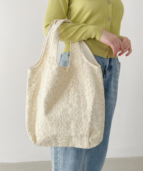 CLEA（クレア）の「ミニフラワー刺繍トートバッグ（トートバッグ・レディース・ホワイト/アイボリー・FREE）」の9枚目の写真