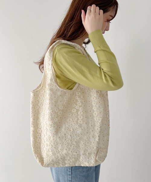 CLEA（クレア）の「ミニフラワー刺繍トートバッグ（トートバッグ・レディース・ホワイト/アイボリー・FREE）」の15枚目の写真