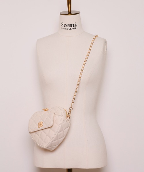Seemi. byNICECLAUP（ シーミーバイナイスクラップ）の「【Seemi】Seemiハートキルティングポシェット（ショルダーバッグ・レディース・ブラック/レッド/アイボリー・FREE）」の13枚目の写真