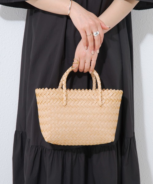 LAVEANGE（ラビアンジェ）の「ミニ カゴバッグ（かごバッグ・レディース・ベージュ/ブラウン/グリーン・F）」の3枚目の写真