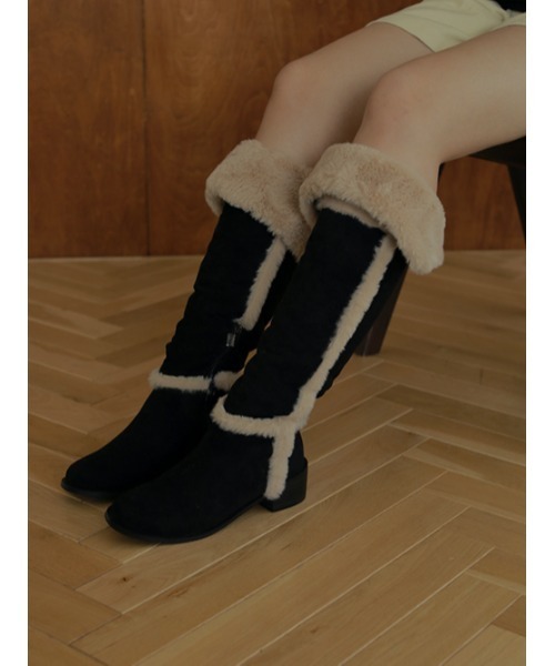 AMAIL（アマイル）の「Mouton long ブーツ（ブーツ・レディース・ブラック/ベージュ・S/M/L）」の2枚目の写真