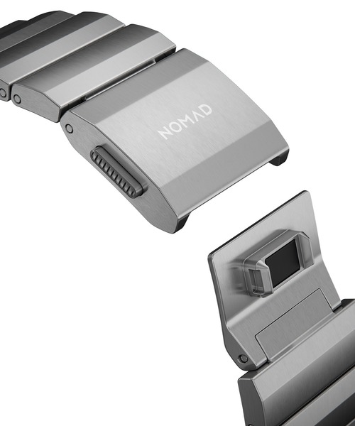NOMAD（ノマド）の「NOMAD / Metal Strap Titanium Band 45mm/44mm for Apple Watch（デジタル腕時計・メンズ・シルバー/ブラック・FREE）」の16枚目の写真