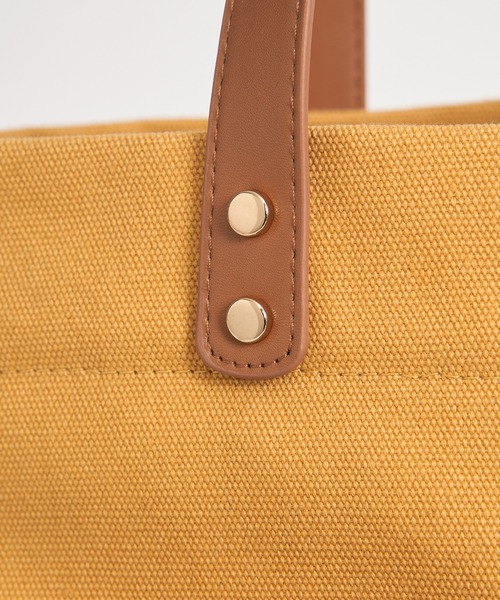 ikka(イッカ)の「キャンバスビッグトートバッグ(トートバッグ・レディース・イエロー/ブラック/オフホワイト・FREE)」の9枚目の写真