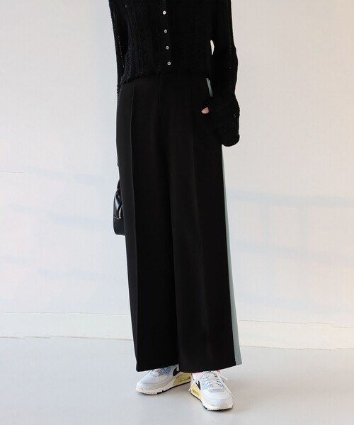 Ray BEAMS(レイビームス)の「Ray BEAMS / サイド ライン ワイド パンツ(その他パンツ・レディース・ブラック/パープル系その他2・1/0)」の6枚目の写真