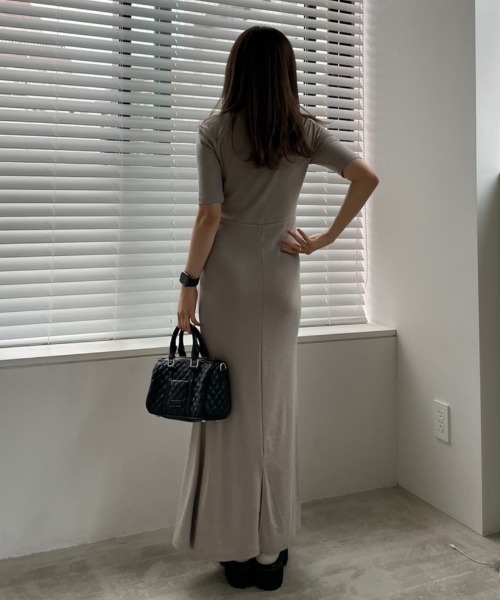 AMAIL（アマイル）の「Fit flare ワンピース（ワンピース・レディース・ブラック/ベージュ・FREE）」の13枚目の写真