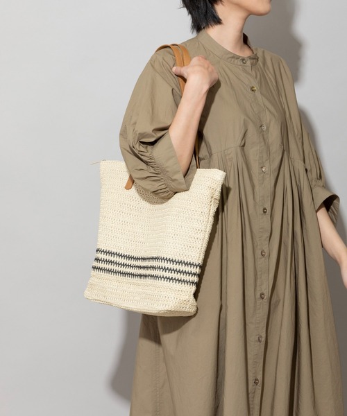 Munich(ミューニック)の「ストロー&フェイクレザージップトートバッグ(かごバッグ・レディース・ブラウン/ブラック・FREE)」の7枚目の写真