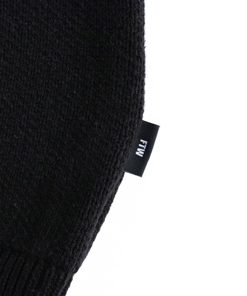 FTW(エフティダブリュー)の「APPLE KNIT SWEATER(ニット/セーター・メンズ・ブラック/ブルー/ホワイト・MEDIUM/LARGE)」の20枚目の写真