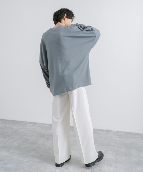 Rocky Monroe(ロッキーモンロー)の「オーバーサイズ ドルマンスリーブ 長袖カットソー ロンT(Tシャツ/カットソー・メンズ・ネイビー/ホワイト/ライトグレー/ブラック/ブルー・M/L)」の8枚目の写真