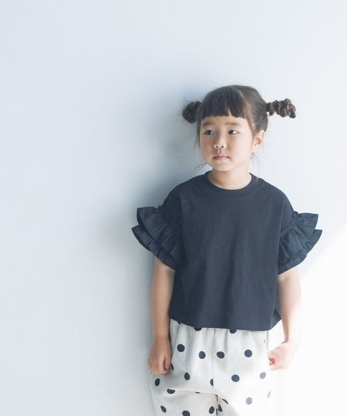 LOWRYS FARM（ローリーズファーム）の「ソデフリルプルオーバー　198241（Tシャツ/カットソー・キッズ・ブラック/ホワイト/ブラウン/ミント・110cm/120cm/130cm/140cm/150cm）」の2枚目の写真