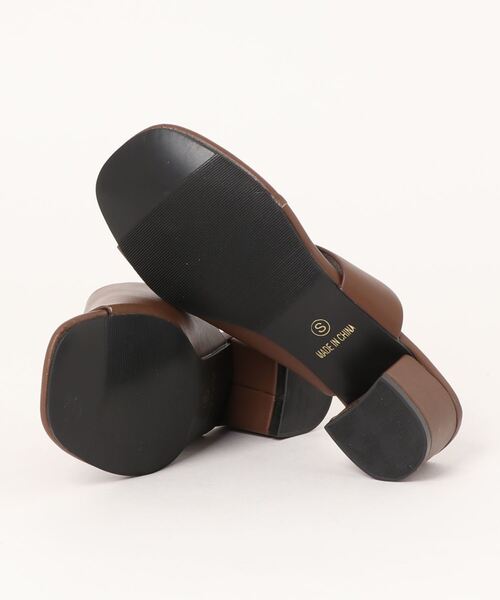 Fabby fabby(ファビィーファビィー)の「サムトングサンダル(サンダル・レディース・ブラウン/パイソン/ブラック/オフホワイト/オレンジ・SMALL/LARGE/MEDIUM)」の19枚目の写真