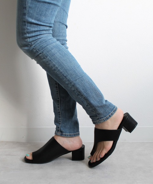 Fabby fabby(ファビィーファビィー)の「サムトングサンダル(サンダル・レディース・ブラウン/パイソン/ブラック/オフホワイト/オレンジ・SMALL/LARGE/MEDIUM)」の17枚目の写真