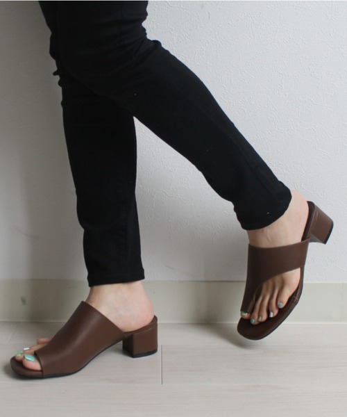 Fabby fabby(ファビィーファビィー)の「サムトングサンダル(サンダル・レディース・ブラウン/パイソン/ブラック/オフホワイト/オレンジ・SMALL/LARGE/MEDIUM)」の18枚目の写真