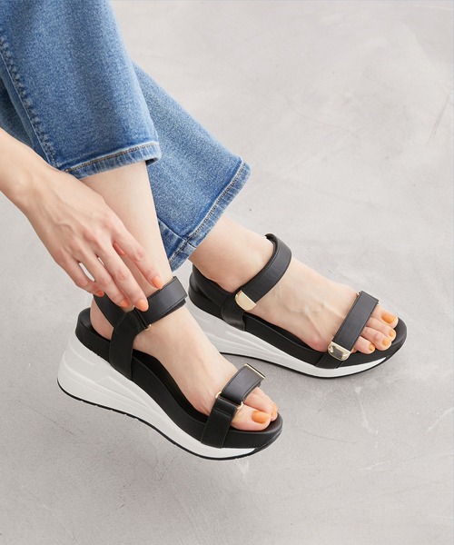 ROPE' PICNIC（ロペピクニック）の「ウェッジソールスニーカーサンダル（サンダル・レディース・ブラック/ベージュ/シルバー・L/M/S）」の7枚目の写真