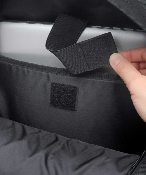 STARTER（スターター）の「ポリエステル フロント3ポケット ラウンド バックパック（バックパック/リュック・メンズ・ブラック・FREE）」の5枚目の写真