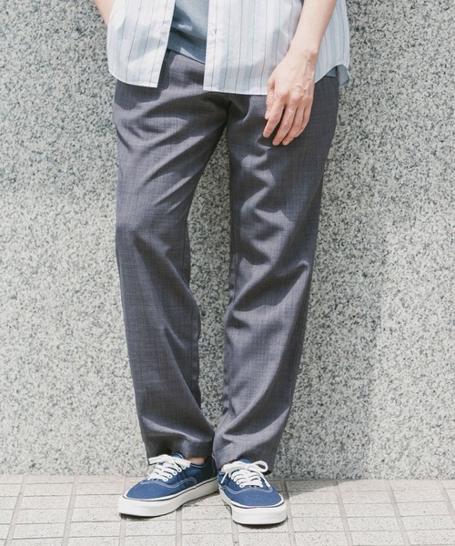 URBAN RESEARCH DOORS(アーバンリサーチドアーズ)の「『吸水速乾』リネンライクイージーパンツ(その他パンツ・メンズ・ブラウン/ブルー系その他/オリーブ/オフホワイト/ブラック/チャコールグレー・SMALL/MEDIUM/LARGE)」の1枚目の写真