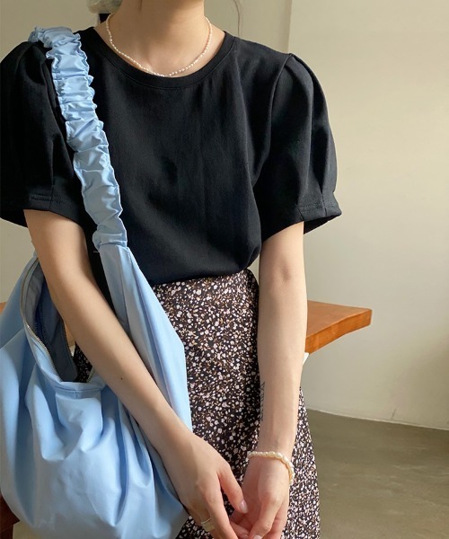 H.TOKYO(エイチトウキョウ)の「パフスリーブカットソー(Tシャツ/カットソー・レディース・ブラック/ホワイト/イエロー・FREE)」の2枚目の写真