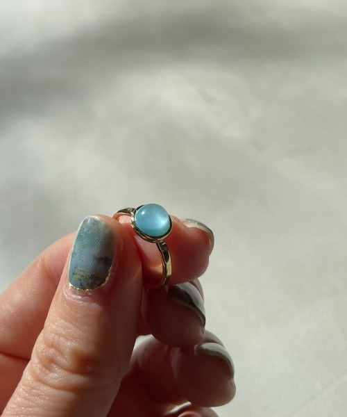 marjour（マージュール）の「STONE PINKY RING（リング・レディース・アイボリー/ブルー/ピンク・5号）」の3枚目の写真