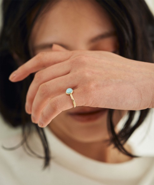 marjour（マージュール）の「STONE PINKY RING（リング・レディース・アイボリー/ブルー/ピンク・5号）」の7枚目の写真